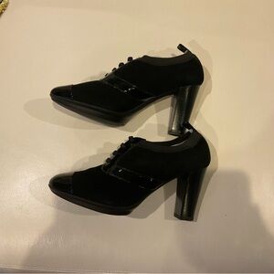 Elegant Johnson & Murphy Black Women's Heeled Shoes